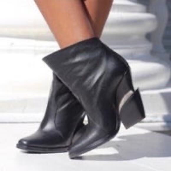 Theyskens' Theory Elerie Ankle Boots - Black - 39 - Picture 1 of 15